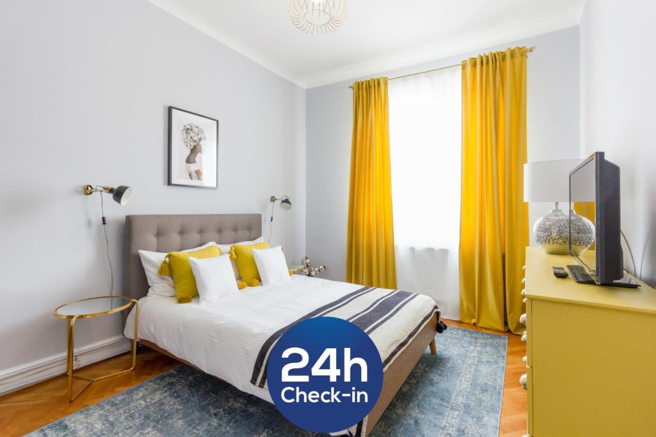 City Chic 3 Bedroom Apartment Cluj-Napoca Eksteriør bilde