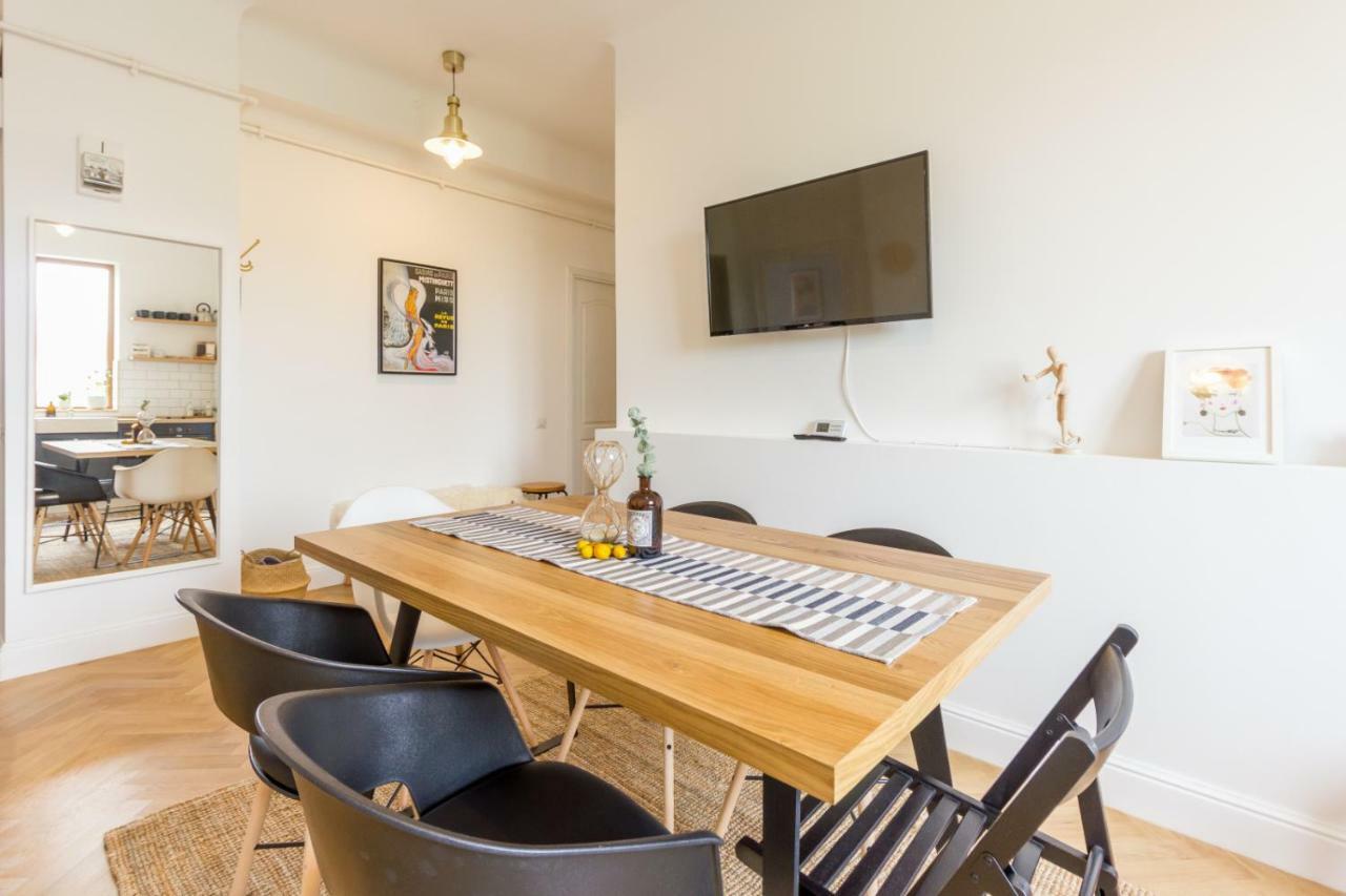 City Chic 3 Bedroom Apartment Cluj-Napoca Eksteriør bilde